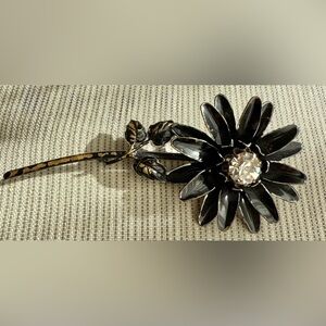 Francoise Enamel Metal Daisy Flower Brooch large size w/Black with Rhinestone